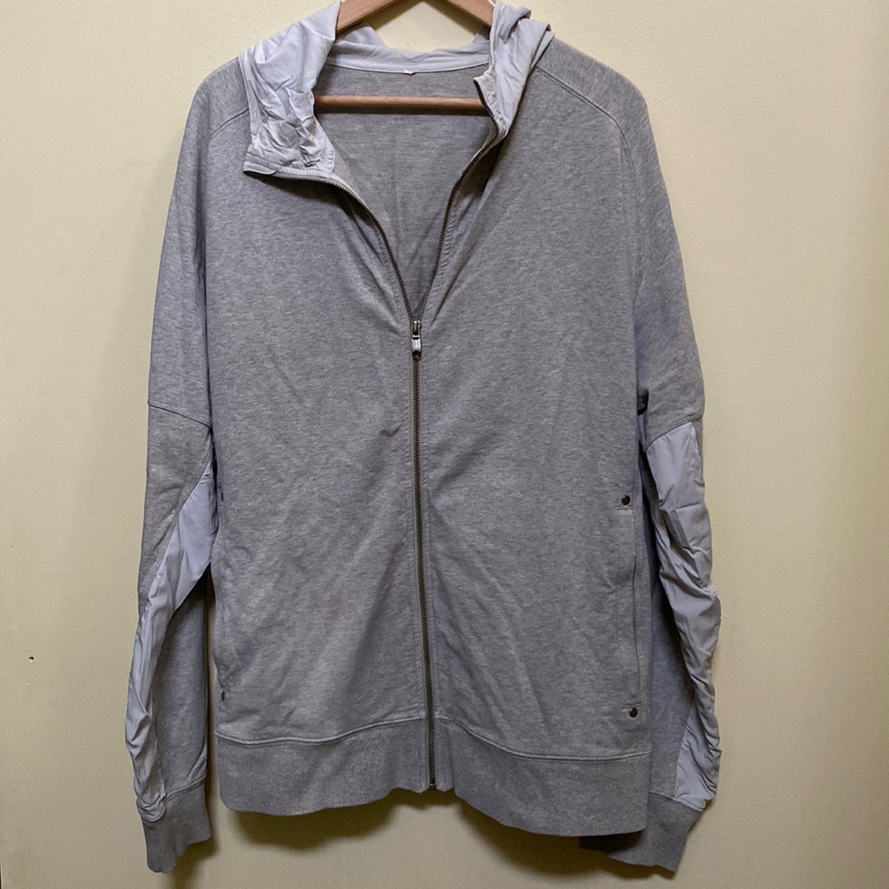 Lululemon sweatshirt hoodie missing drawstring